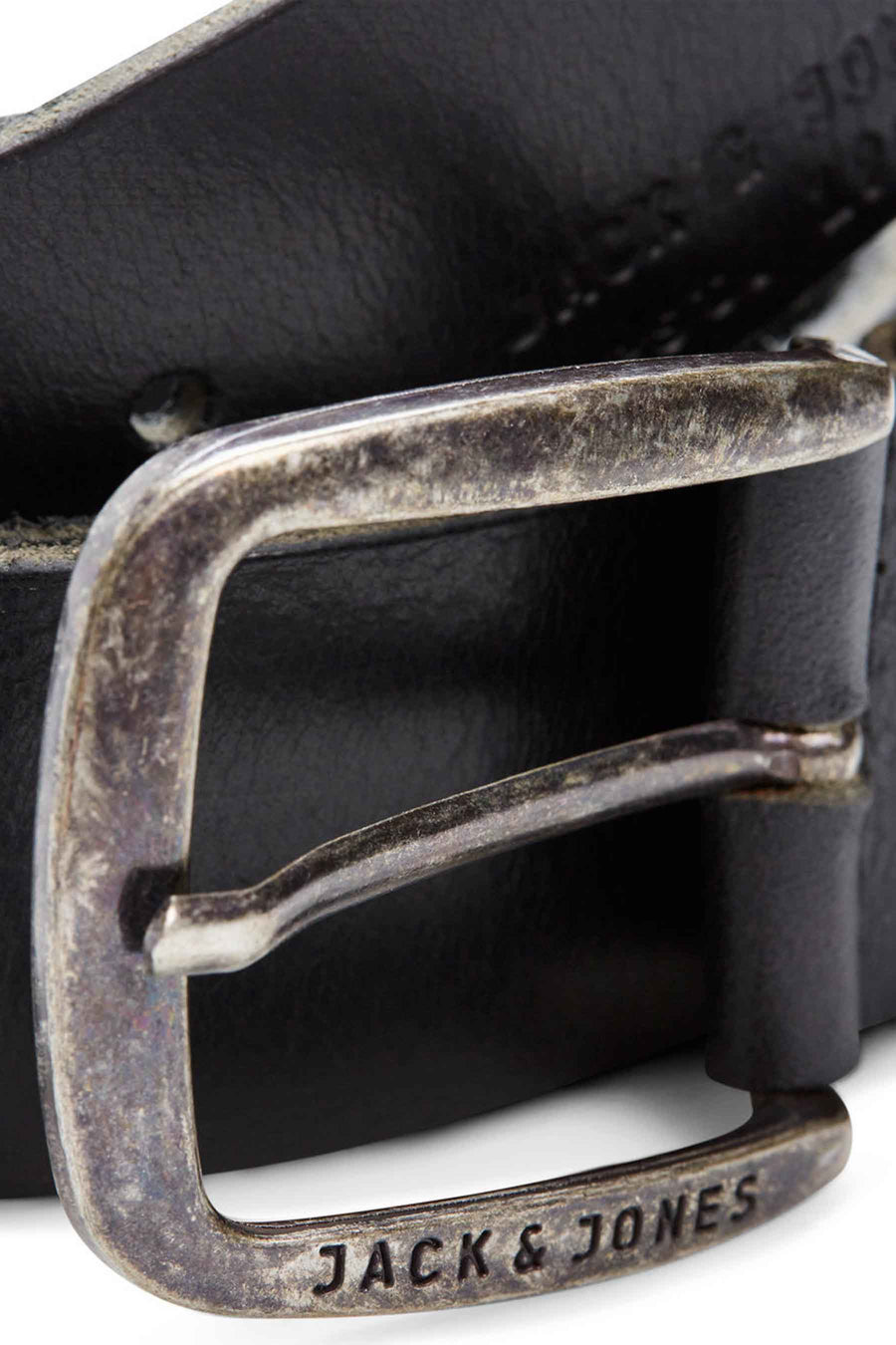 Ceinture noire en cuir ACCESSORIES BY JACK & JONES avec une boucle de ceinture en métal argenté vieilli.