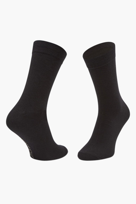 Chaussettes noires par ACCESSORIES BY JACK & JONES, texture lisse et mailles fines.