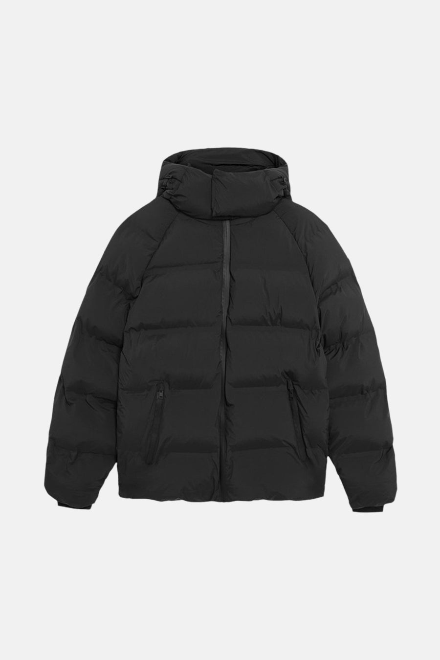 Zwarte regenjas van LYLE & SCOTT met ritssluiting aan de voorkant en zijzakken.