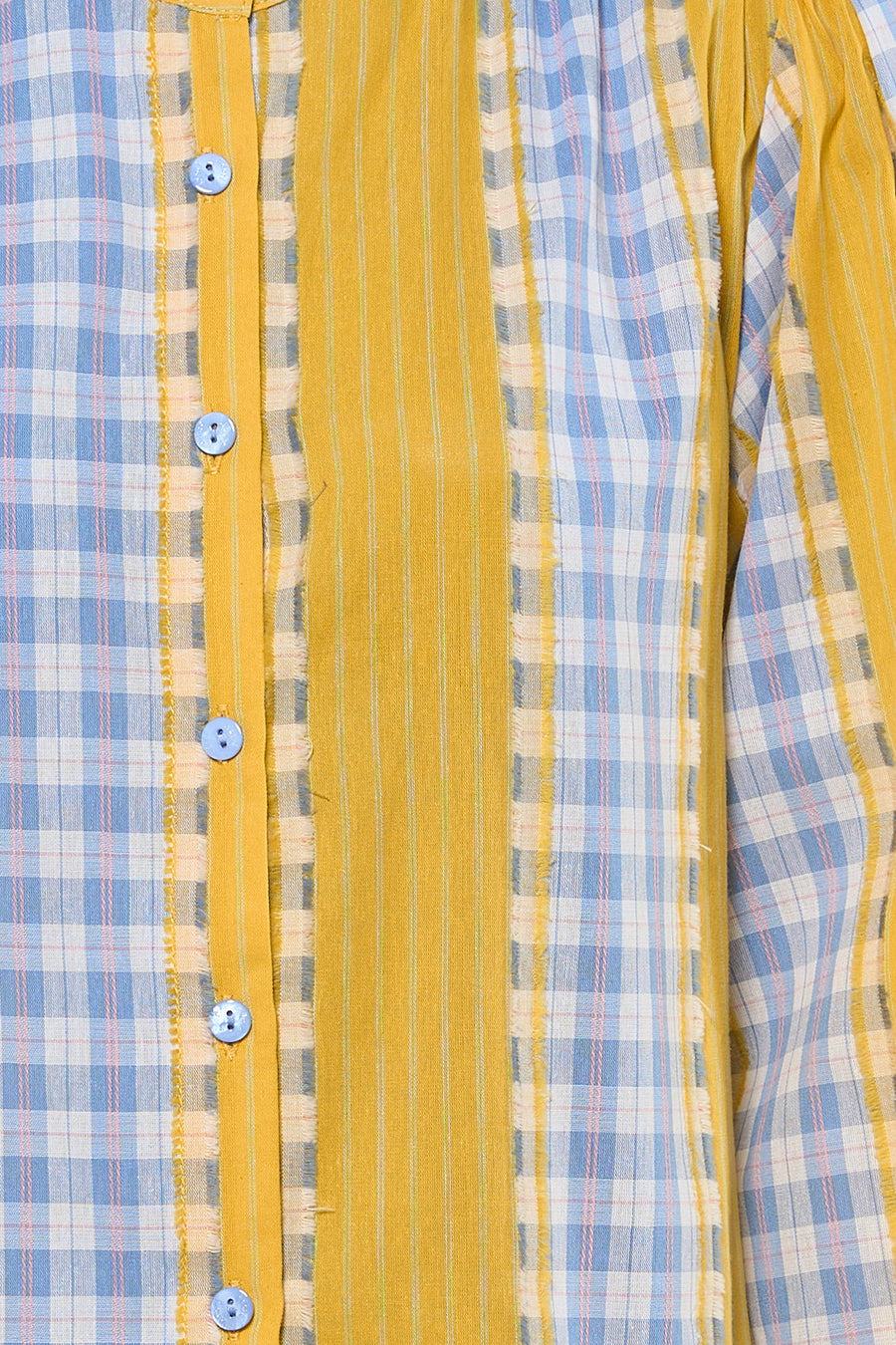 Chemise multicolore ADORE à carreaux bleus et roses, détails rayés et bordures effilochées.