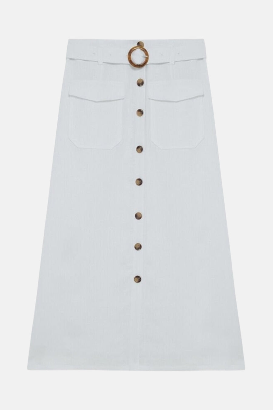Witte 3/4 rok van CAROLL met gespceintuur, opgestikte zakken en knoopsluiting.