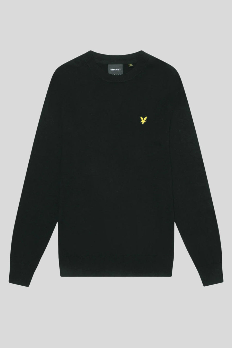 Pull noir à col rond de LYLE & SCOTT, avec un logo jaune brodé.