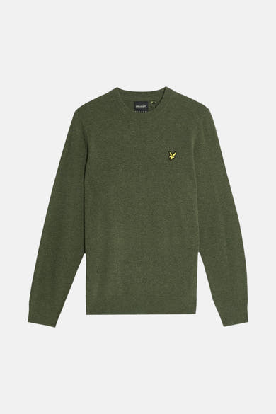 Groene trui met ronde hals van LYLE & SCOTT, met geborduurd geel logo op de borst.