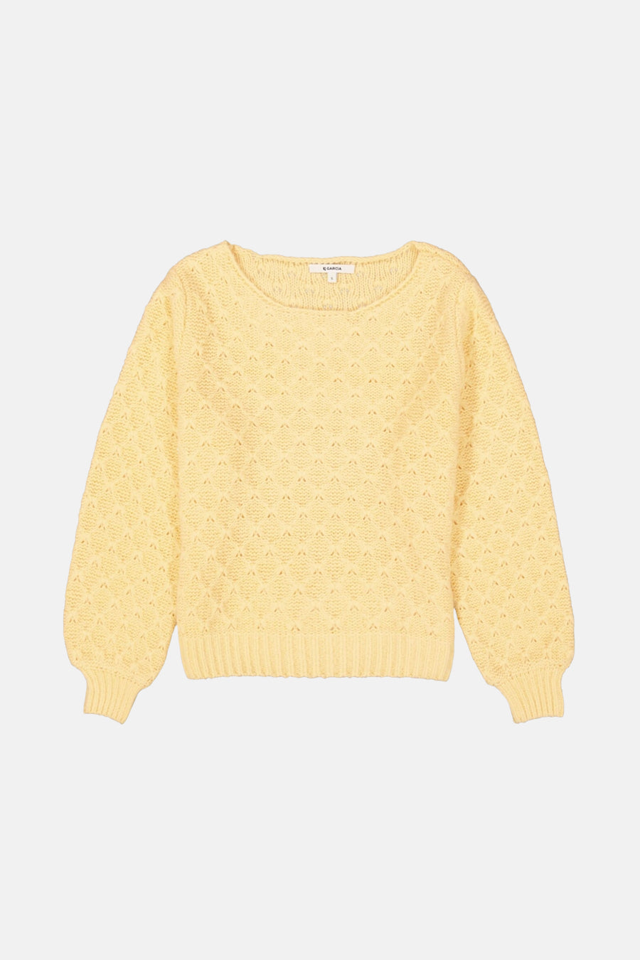 Pull jaune en maille de GARCIA, avec un motif texturé et des manches bouffantes.
