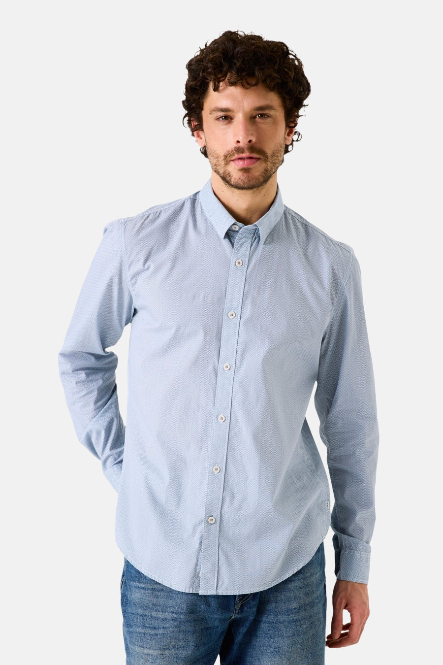 Blauwe blouse met lange mouwen van GARCIA, met een discreet patroon en een lichte textuur.