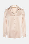 Blouse beige à manches longues par AMELIE ET AMELIE, en satin avec une coupe classique et boutonnée.