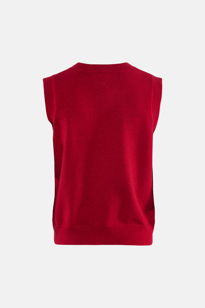Gilet rouge de ADORE, tricoté avec encolure ras du cou et sans manches, vue arrière.

