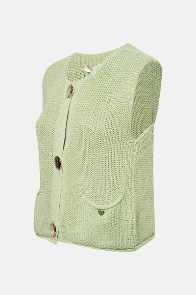 Groen gebreid vest van AMELIE ET AMELIE, met gouden knopen en een opgestikte zak.