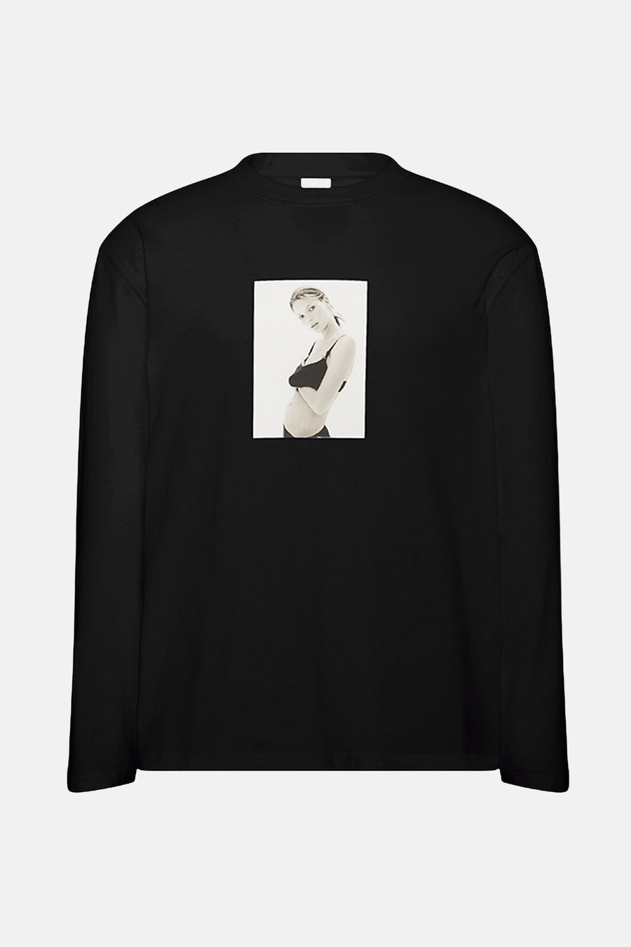 Wit T-shirt met lange mouwen van Calvin Klein met zwart-wit fotoprint op de voorkant.