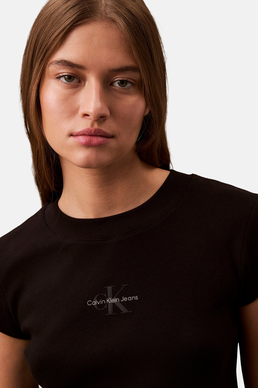Zwart T-shirt met korte mouwen van Calvin Klein Jeans, in geribbelde stof met ton-sur-ton logo.