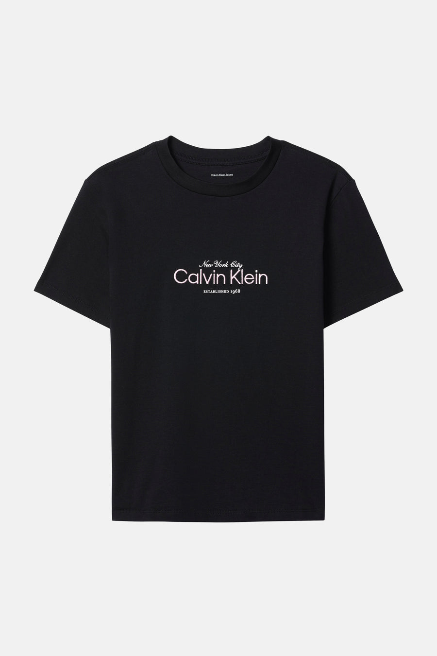 T-shirt noir à manches courtes de Calvin Klein, avec inscription rose "New York City" sur le devant.