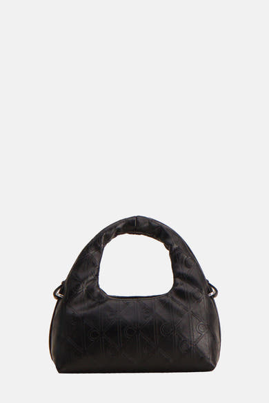 Sac à bandoulière noir de Calvin Klein avec motif imprimé en losanges et anse rigide.