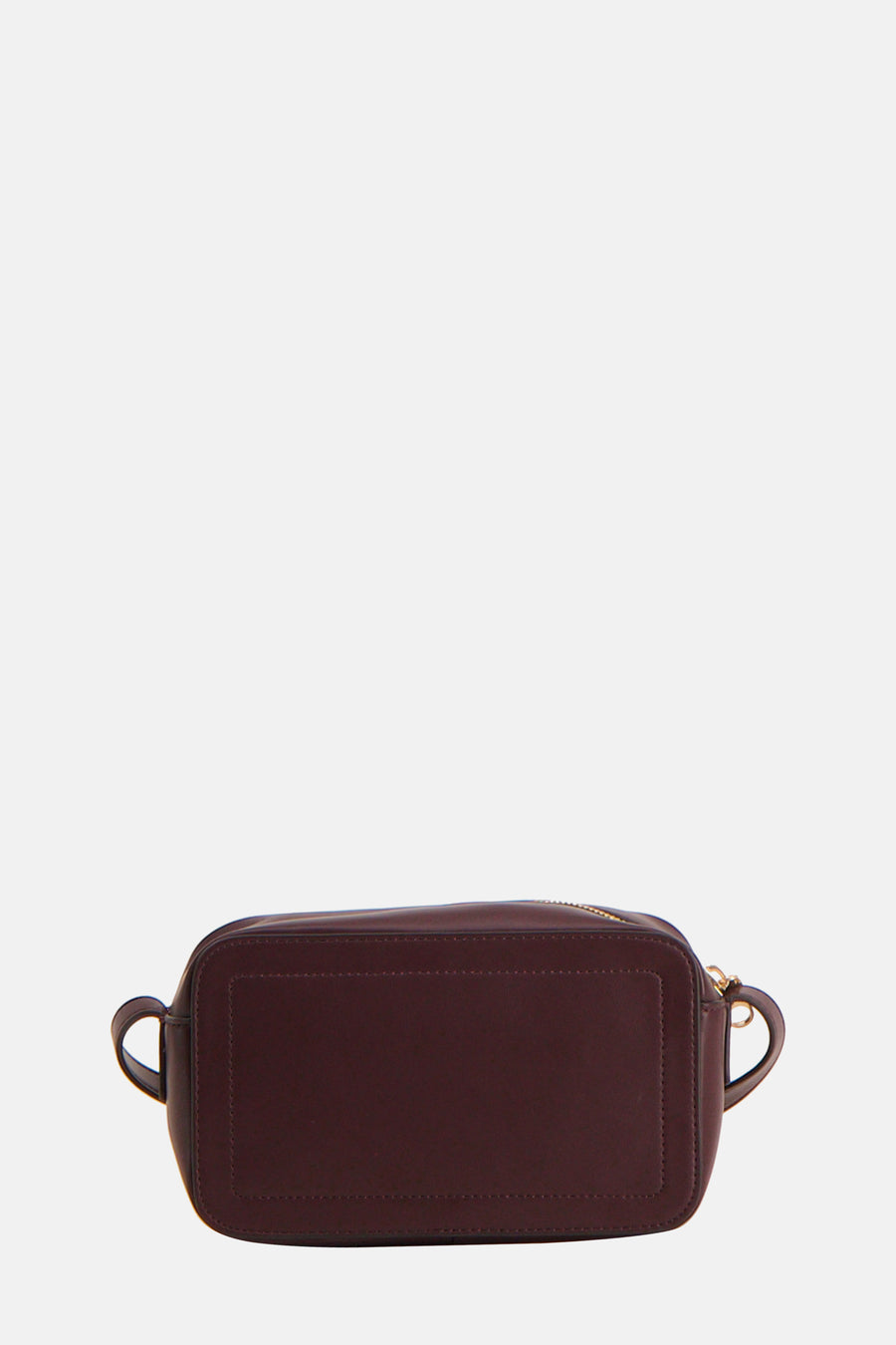 Sac à bandoulière bordeaux de Calvin Klein avec une fermeture éclair dorée sur le dessus.
