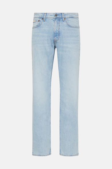 Jean slim en denim bleu clair de Calvin Klein, coupe droite classique.