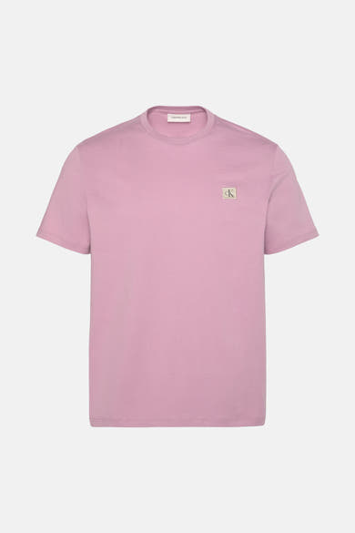 Roze T-shirt met korte mouwen van Calvin Klein, met een discreet vierkant logo op de borst.