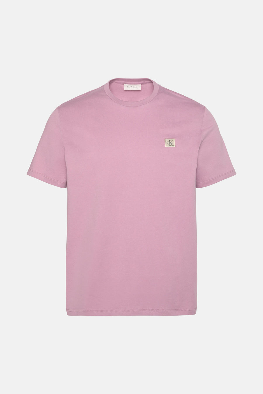Roze T-shirt met korte mouwen van Calvin Klein, met een discreet vierkant logo op de borst.