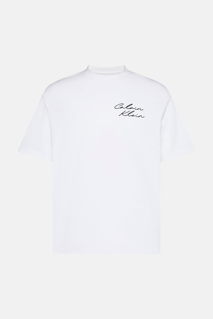 T-shirt blanc à manches courtes de Calvin Klein avec le logo de la marque brodé sur la poitrine.