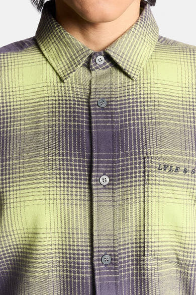 Multikleurig overhemd met lange mouwen van LYLE & SCOTT, geruit en met borstzak.