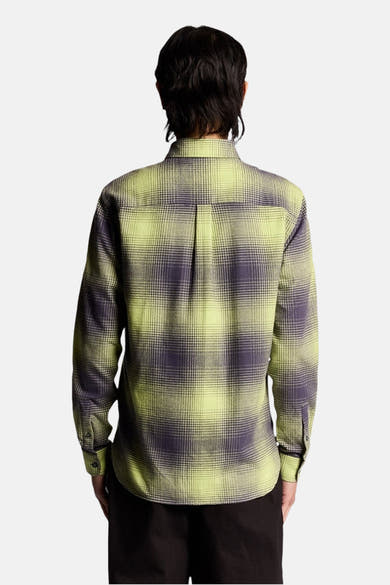 Multikleurig overhemd met lange mouwen van LYLE & SCOTT, met ruitpatroon op een gele en zwarte achtergrond.