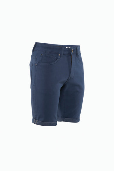 Short bleu par Petrol Industries® avec ourlets roulés et détails de poches classiques.