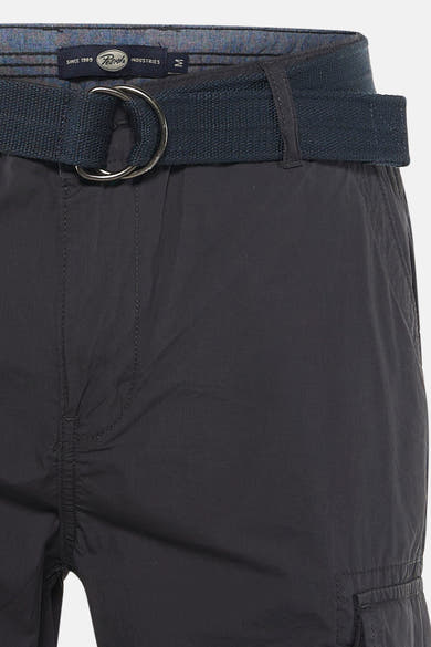 Blauwe bermuda van Petrol Industries, met een canvas riem en stikseldetails.