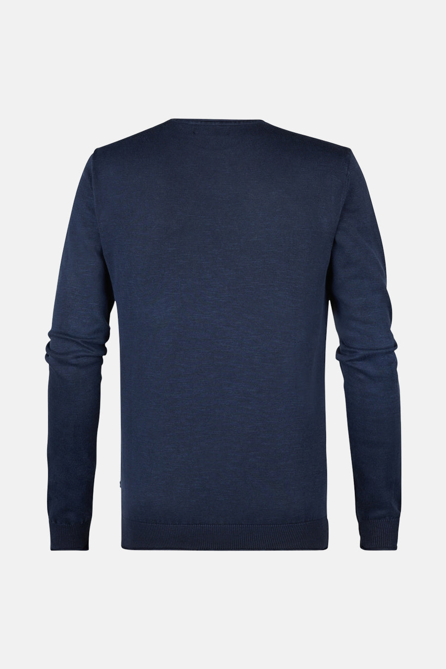 Pull à col rond bleu de Petrol Industries, vue arrière sur fond clair.