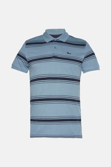 Blauw poloshirt met horizontale strepen van Petrol Industries, met geborduurd logo op de borst.