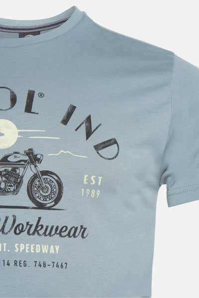 T-shirt bleu à manches courtes de Petrol Industries, avec un imprimé moto vintage et inscription "Workwear".
