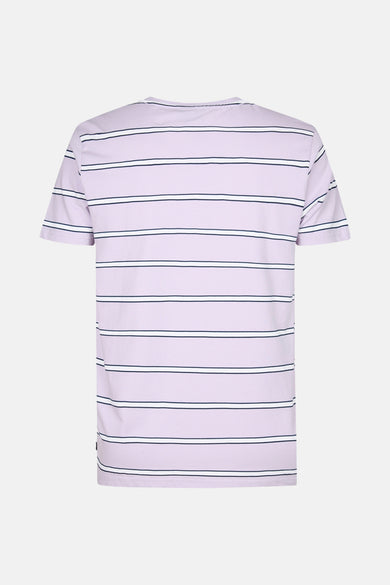 Paars T-shirt met korte mouwen van Petrol Industries® met wit en marineblauw horizontaal strepenpatroon, achterkant.