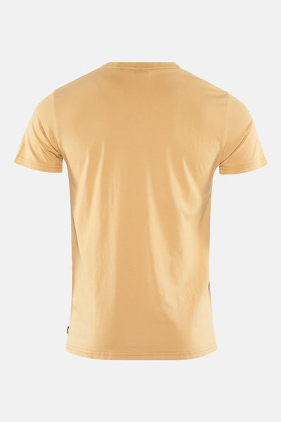 Oranje t-shirt met korte mouwen van Petrol Industries, rugzijde, met rechte zoom en ronden hals.