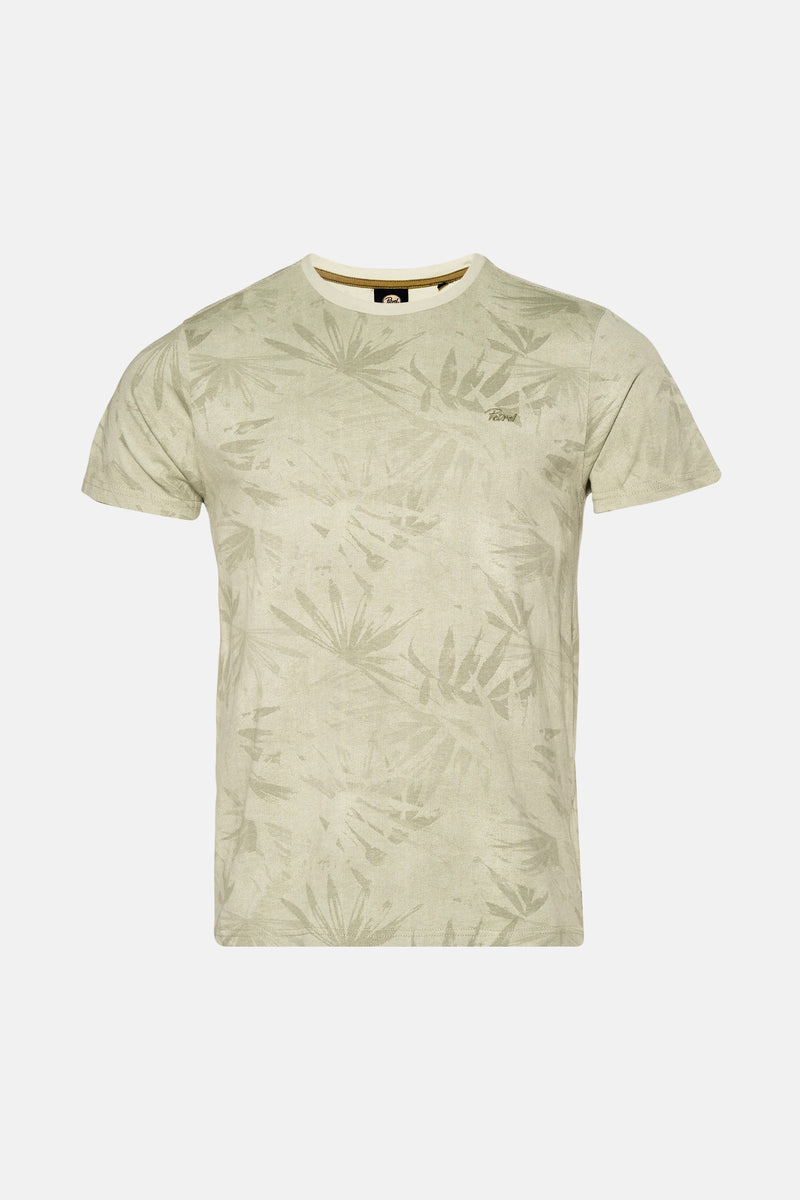 Groen T-shirt met korte mouwen van Petrol Industries, toon-op-toon bladmotief en geborduurd logo op de borst.