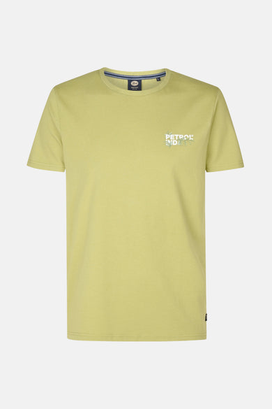 T-shirt met Petrol Industries van Pet Pet Industries een klein logo logo logo op deitritrine.
