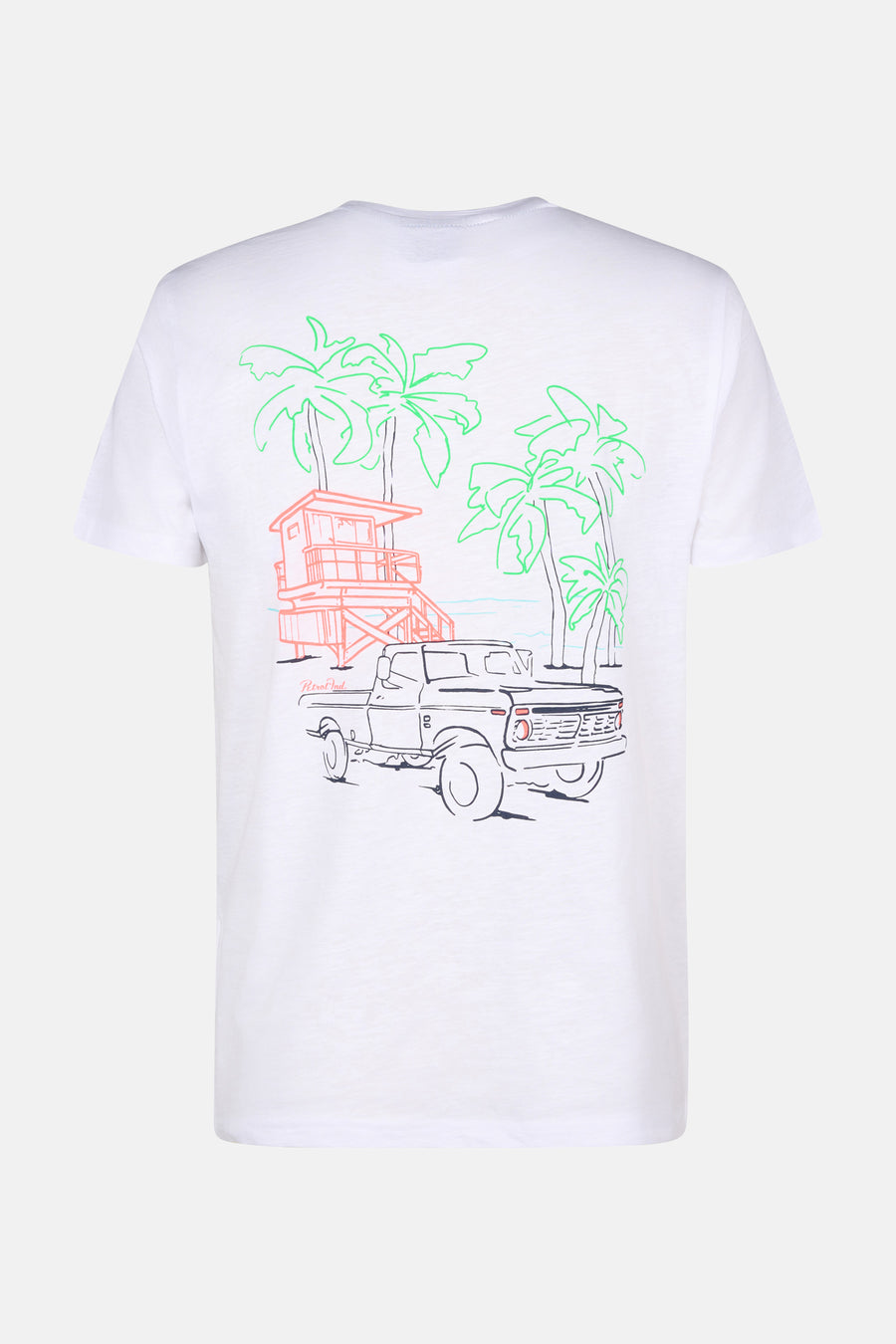 Wit T-shirt met korte mouwen van Petrol Industries, met opdruk van een vrachtwagen en strandlandschap op de rug.