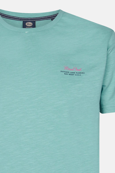 T-shirt turquoise met Petrol Industries, met grafische print op de borst.