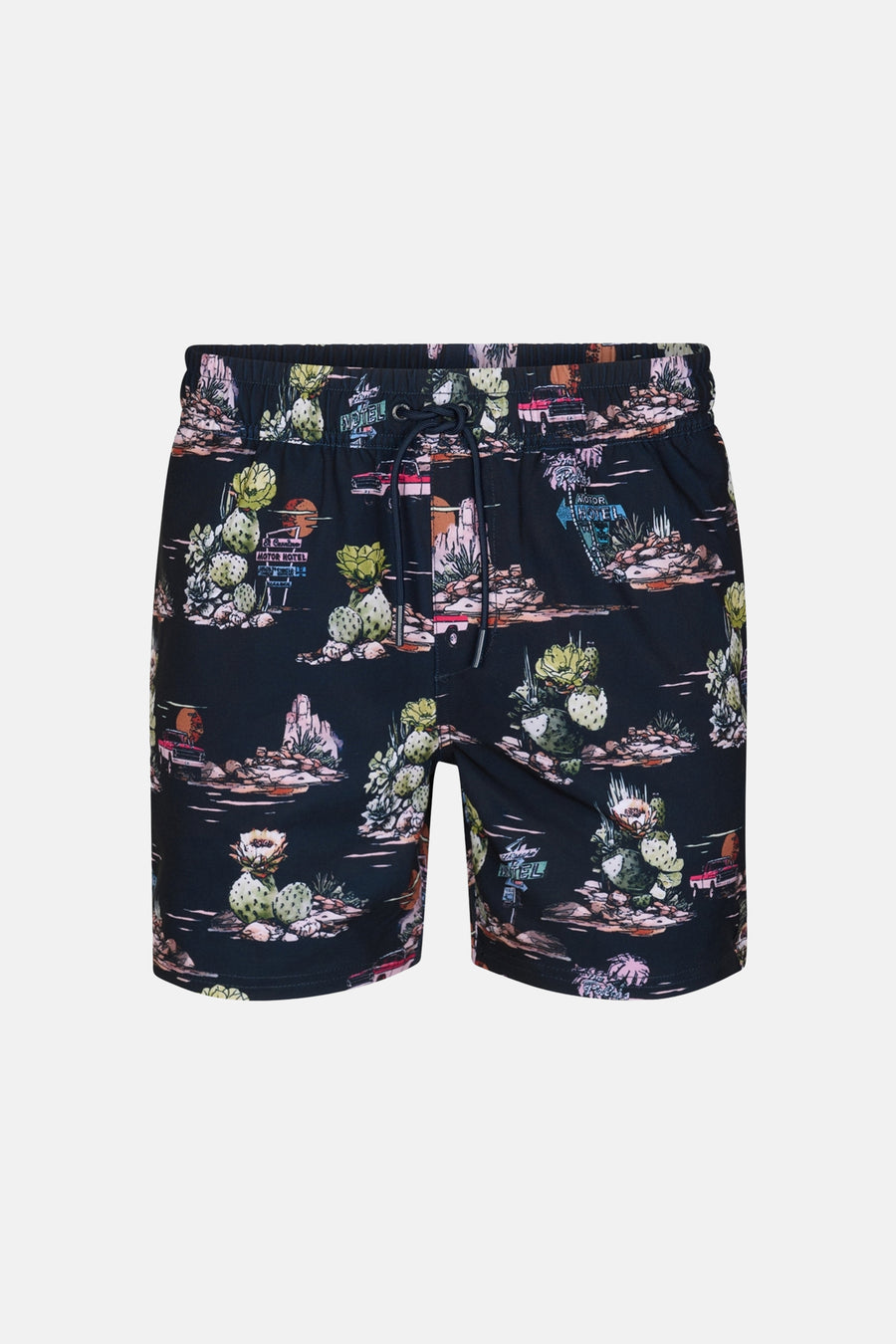 Short de bain multicolore de Petrol Industries®, avec un motif désertique comprenant des cactus, des voitures et des enseignes de motel.