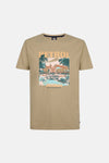 T-shirt kaki à manches courtes de Petrol Industries avec un imprimé ville et voiture vintage.