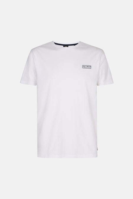 Wit T-shirt met korte mouwen van Petrol Industries, met een klein logo op de borst gedrukt.