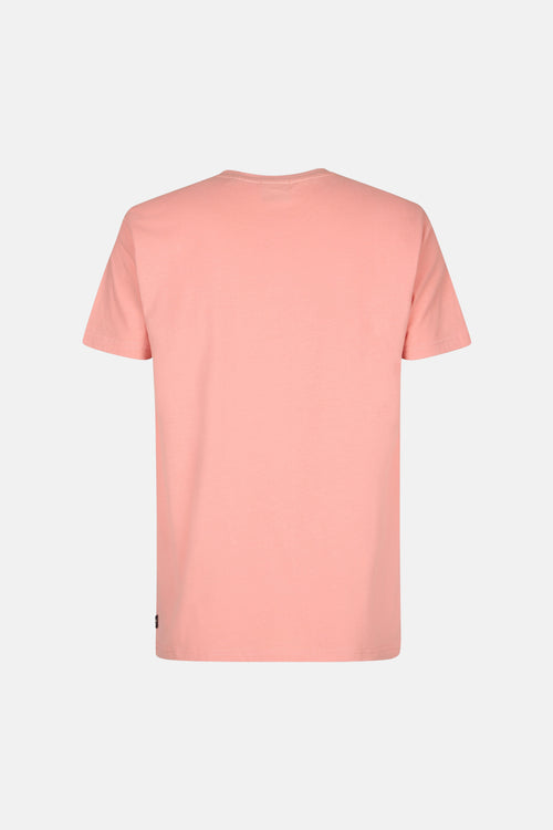 T-shirt à manches courtes rose de Petrol Industries, vu de dos, avec une petite étiquette sur le côté.
