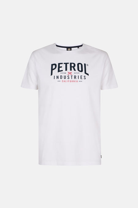 Wit T-shirt met korte mouwen van Petrol Industries, met een opdruk op de voorkant.