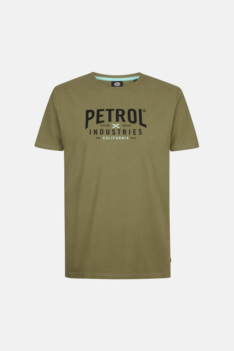 Groen T-shirt met korte mouwen van Petrol Industries, met zwarte grafische print op de voorkant.
