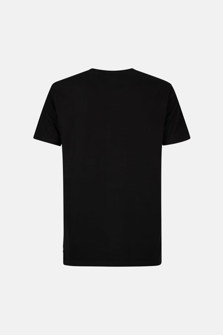 Zwart T-shirt met korte mouwen van Petrol Industries®.Achterzicht op lichte achtergrond.