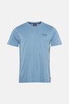 Blauw T-shirt met korte mouwen van Petrol Industries®, met een opdruk op de rug, gedragen met een casual spijkerbroek.