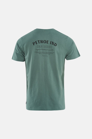 Groen T-shirt met korte mouwen van Petrol Industries®, met een print op de achterkant.