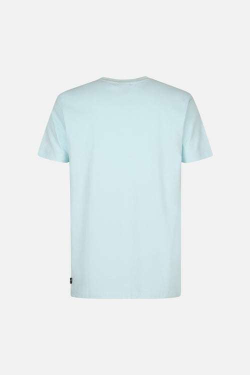 T-shirt bleu à manches courtes de Petrol Industries, vue arrière, avec une petite étiquette noire sur le bas.

