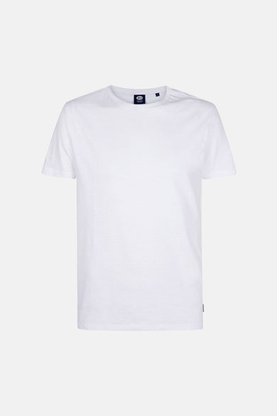 T-shirt blanc à manches courtes de Petrol Industries, uni et avec une étiquette discrète sur le côté.