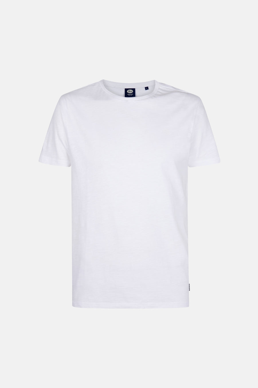 Wit T-shirt met korte mouwen van Petrol Industries, effen en met een discreet label aan de zijkant.