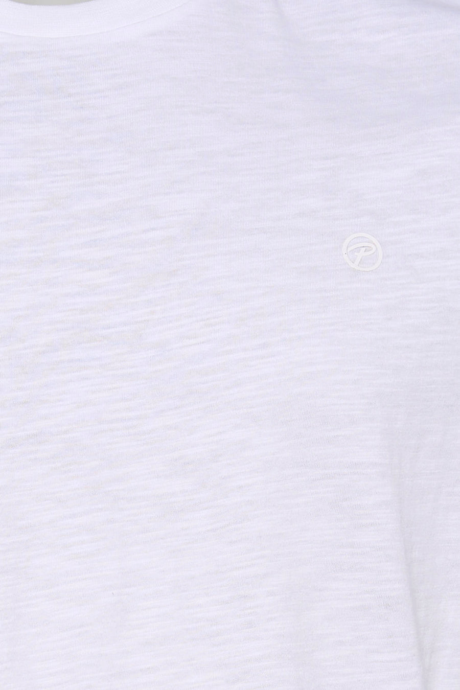 Wit T-shirt met korte mouwen van Petrol Industries®, met een lichte textuur en een discreet logo.