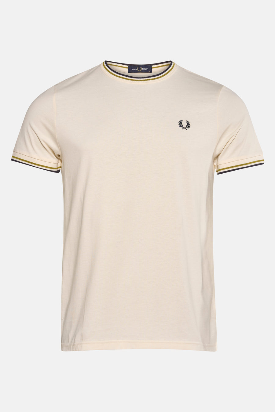 Ecru T-shirt met korte mouwen van Fred Perry, met gestreepte randen aan de kraag en mouwen.