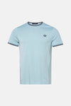 T-shirt bleu à manches courtes de FRED PERRY, avec rayures contrastées au col et aux manches, logo brodé sur la poitrine.