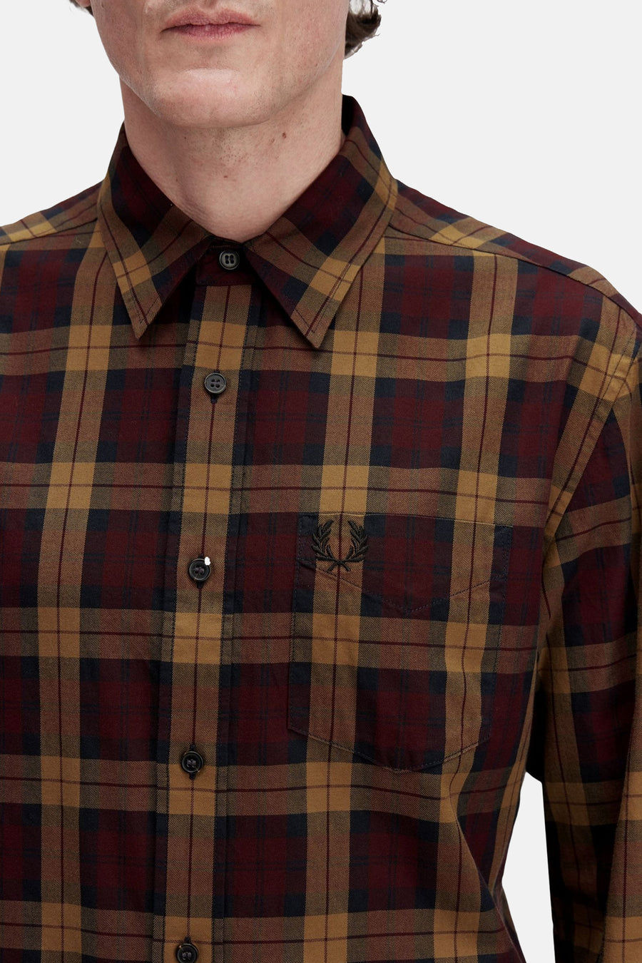 Multikleurig geruit overhemd van FRED PERRY, met geborduurd logo en borstzak.